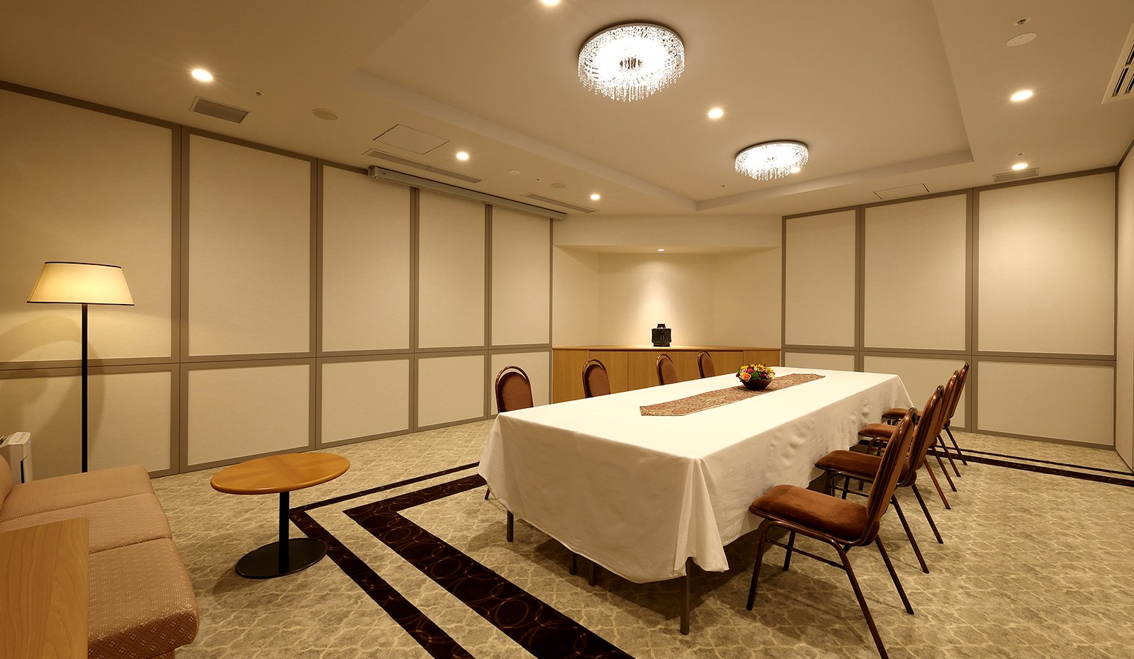 クラブ関西 会議室 A室